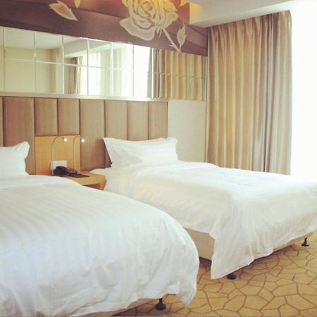 Metropolo Shenyang Wanda Plaza-Beiyi Road Hotel Екстериор снимка